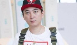 新闻爆料首富,揭秘新闻爆料背后的商业帝国