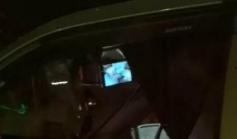 网友爆料打车事件视频播放,打车事件视频引发热议，真相究竟如何？