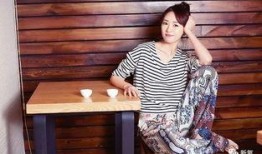 圈内人士爆料李沁王嘉尔,圈内人士曝两人关系升温