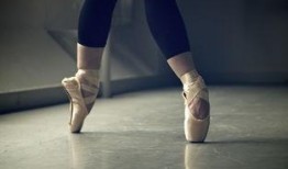 芭蕾舞鞋爆料视频大全下载,视频大全中的绝美舞姿与幕后故事